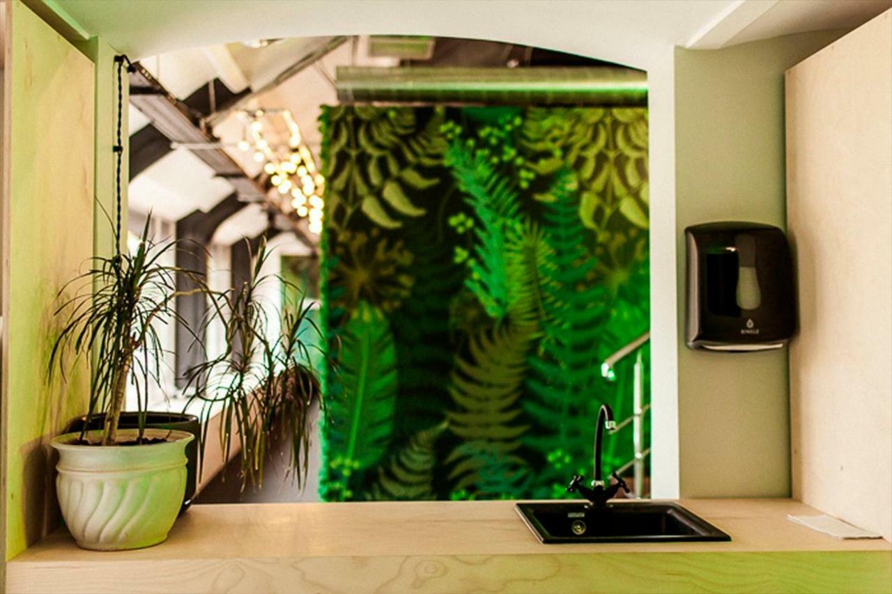 Capsule Hotel Botanist Moscovo Exterior foto